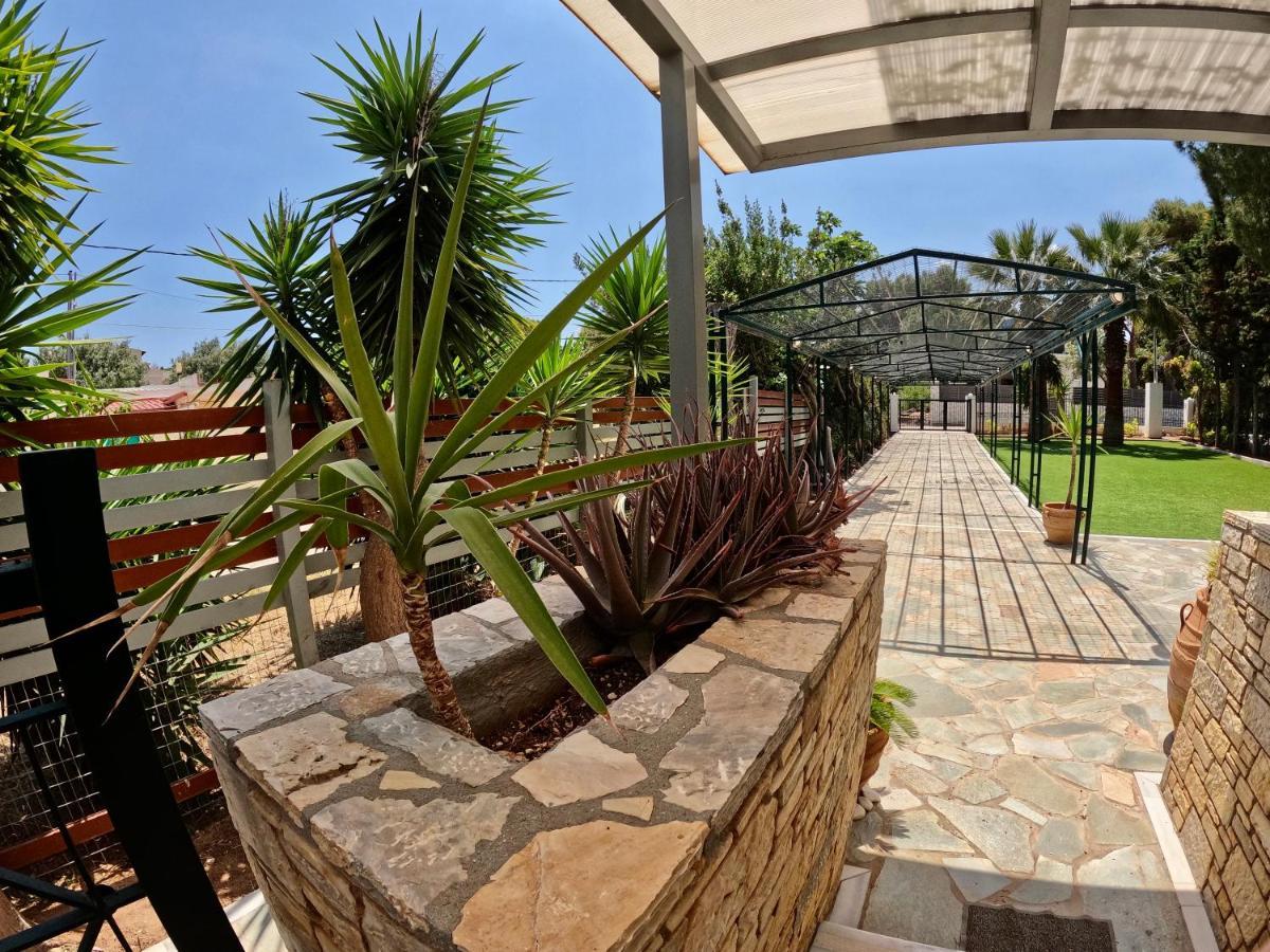Hector Villa Airport By Airstay Loútsa Exterior foto